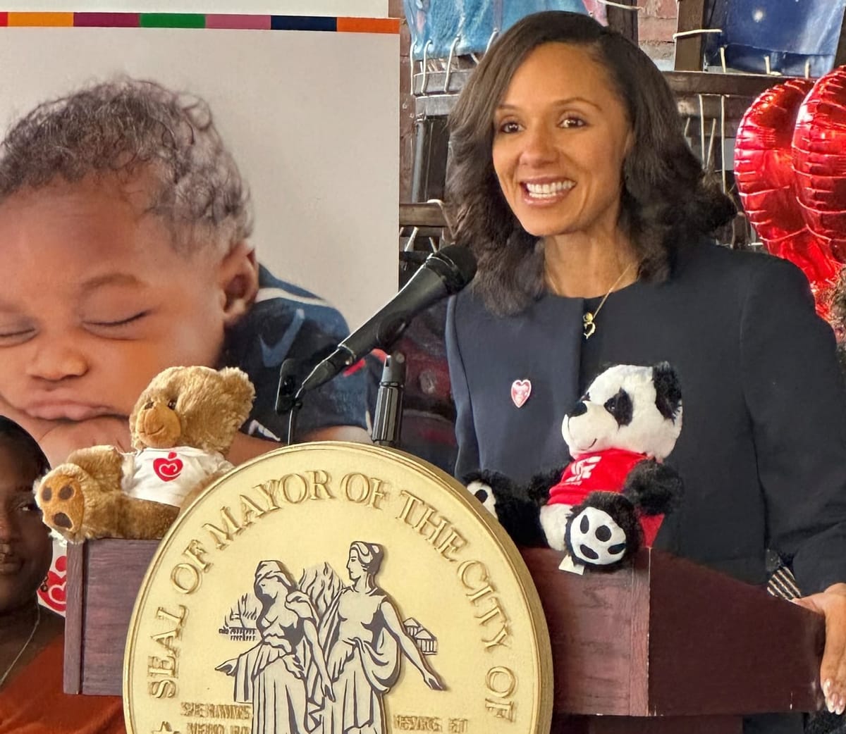 Detroit’s First Woman Mayor Plans to Give New Mothers a "Prescription" for $4,500